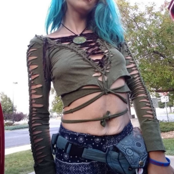 Meet your Posher, Kitana - Picture 4 of 4